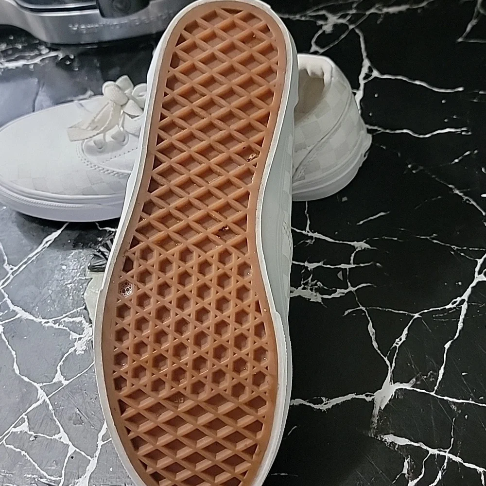 Vans White Canvas Sneakers Classic Style - Picture 5 of 5